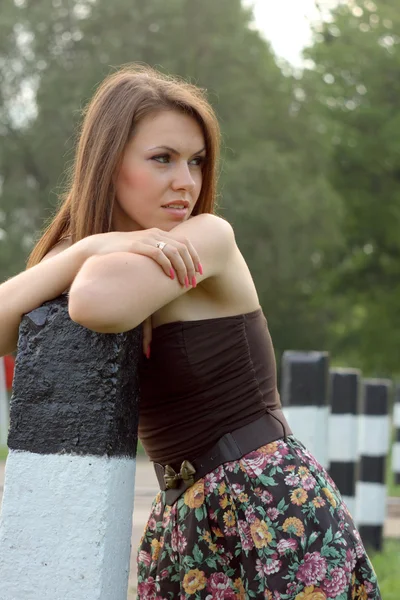 Mujeres jóvenes al aire libre — Foto de Stock