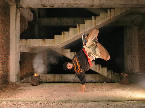 sinek hip-hop dansçısı