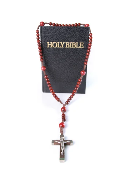 Bible and beads — Stock Photo, Image