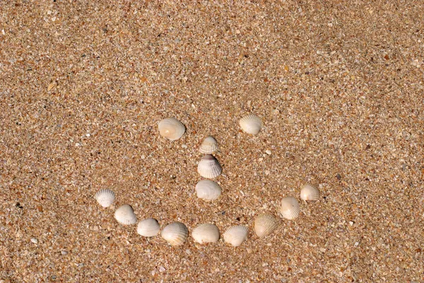 Smile sign on the beach — Stock Photo, Image