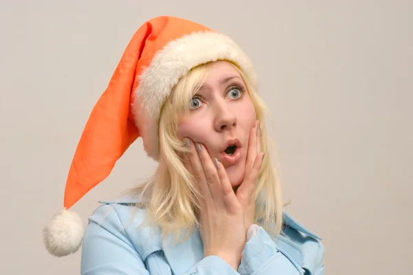 Chica asustada con Santa —  Fotos de Stock
