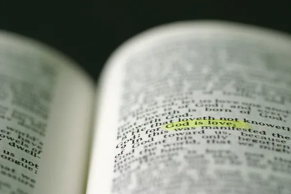 Označené fráze v holy bible Stock Snímky