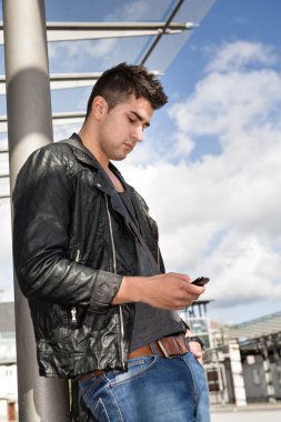 Genç bir adamın portresi