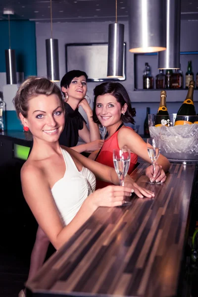 In der Bar — Stockfoto
