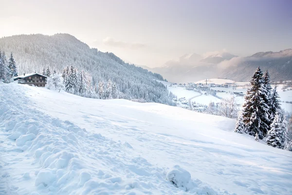 Österreichische Alpen im Winter — Stockfoto