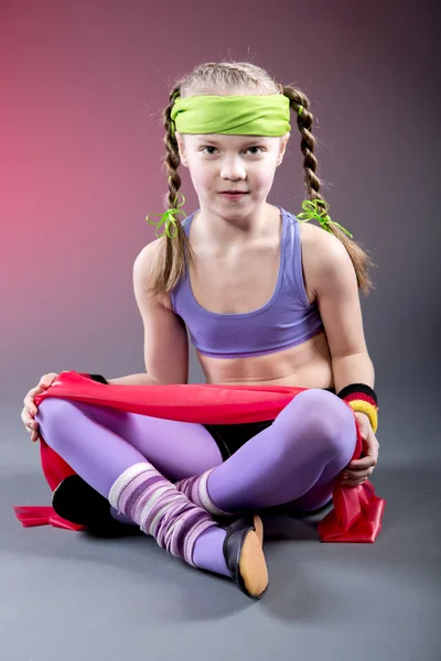 Liten fitness flicka — Stockfoto