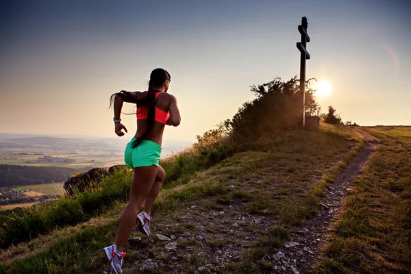 Corriendo a la cima — Foto de Stock