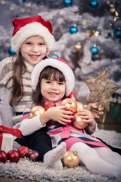 Weihnachtsmädchen — Stockfoto