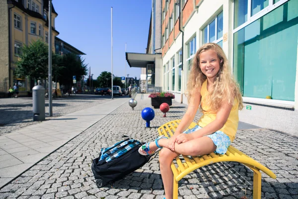 Menina da escola — Fotografia de Stock