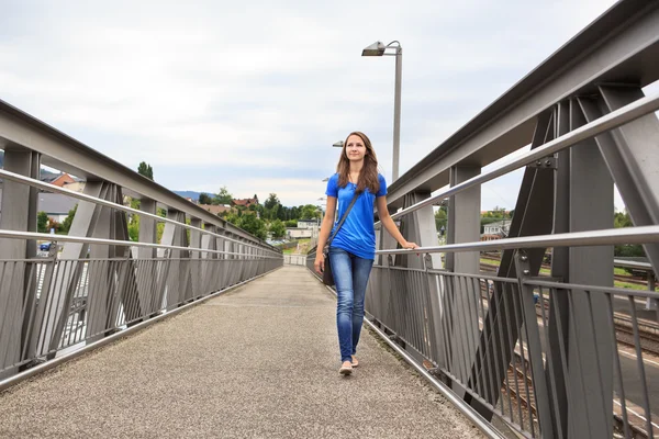 Portrait of a young girl — Stock Photo, Image