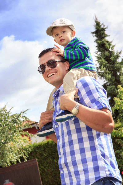 Parque infantil —  Fotos de Stock