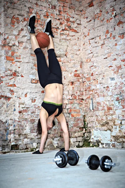 Palestra ragazza — Foto Stock