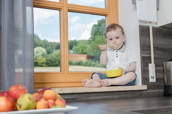 En la cocina — Foto de Stock