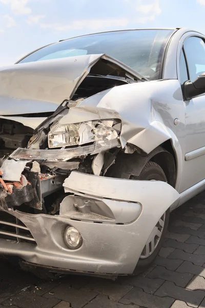 Demolished car — Stock Photo, Image