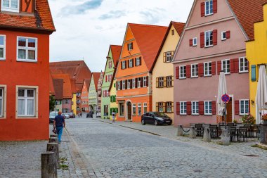 DINKELSBUEHL, BAVARIA, GERMANY - CIRCA HAZİRAN, 2021: Dinkelsbuehl kasabası, Almanya.