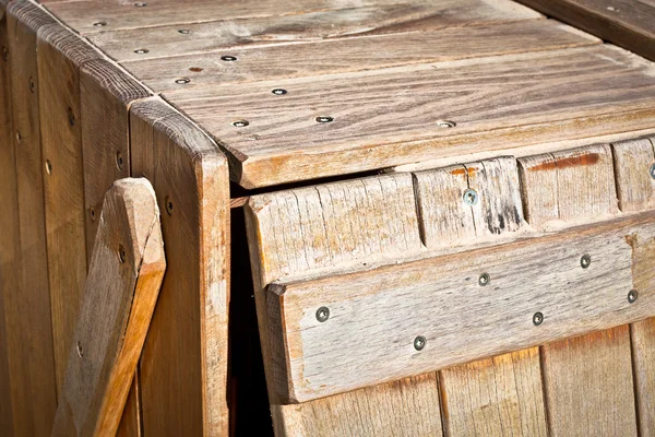 Wooden crate — Stock Photo, Image