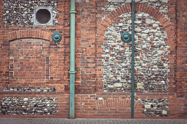 Buizen en muur — Stockfoto