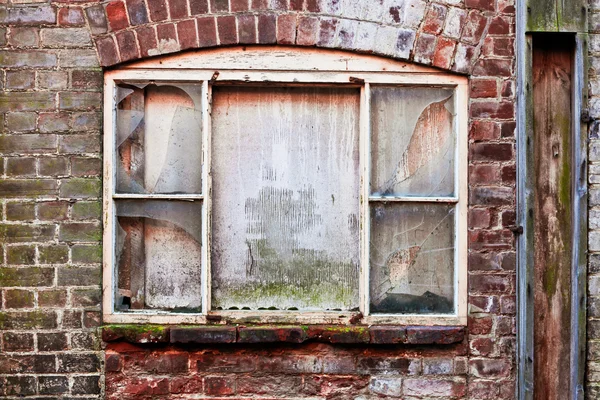 Broken window — Stock Photo, Image