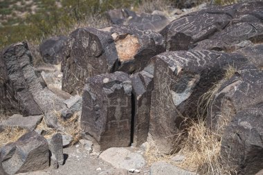 Üç Nehir Petroglifleri Bölgesi Tularosa 'nın kuzeyinde, NM