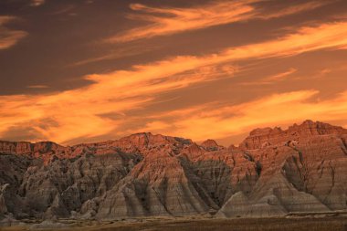 Güney Dakota 'daki Badlands Ulusal Parkı' nda Norbeck Geçidi 'ne yakın Sunset Vista
