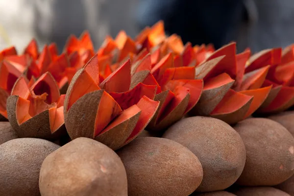 Mamey en el mercado —  Fotos de Stock