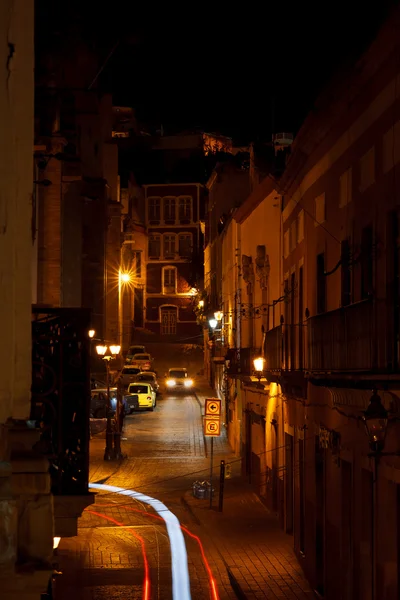 Geceleri sokak — Stok fotoğraf