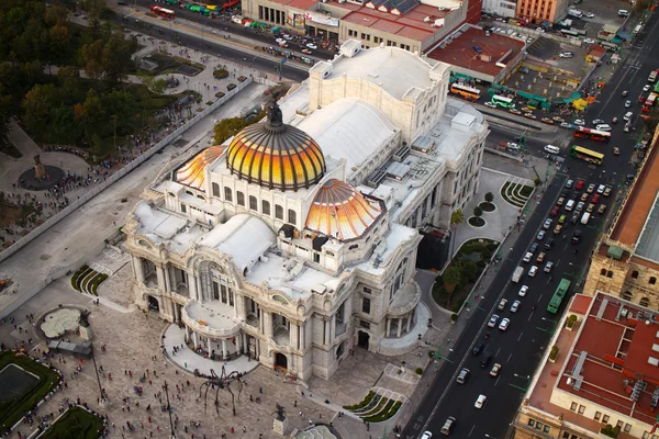 Palacio de bellas artes στην πόλη του Μεξικού — Φωτογραφία Αρχείου