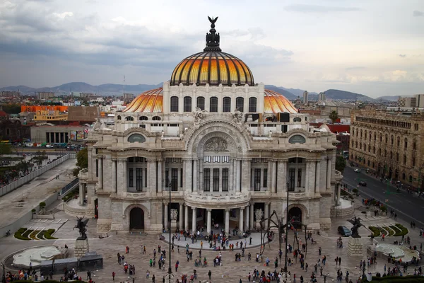 Palacio de bellas artes στην πόλη του Μεξικού — Φωτογραφία Αρχείου