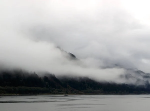 Krásný Mlhavý Výhled Juneau Aljaška — Stock fotografie