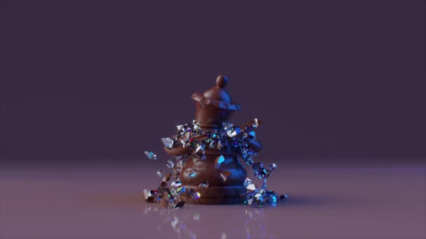 Spel concept. Een donkermarmeren schaakkoningin brokkelt af tot diamantdeeltjes. 3D animatie van een naadloze lus. — Stockvideo