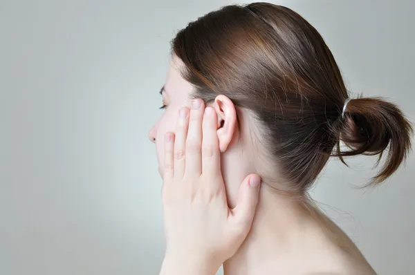 Ear pain — Stock Photo, Image