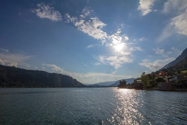 Panorama Sobre Osiacher Ver Lago Verano Atardecer Ossiachersee Lago Ossiach — Foto de Stock