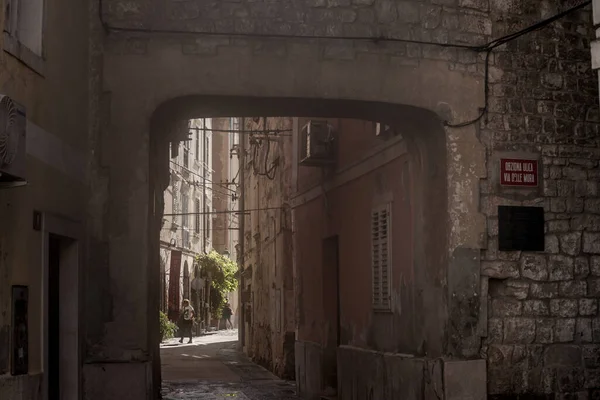 Piran Slowenien September 2021 Typische Mediterrane Gasse Mit Südeuropäischer Architektur — Stockfoto