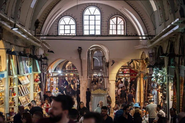 Istanbul Turquia Maio 2022 Rua Lotada Grande Bazar Durante Hora — Fotografia de Stock