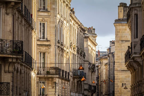 Facade Medieval Buildings Dark Street Narrow City Center Bordeaux France — Stock Photo, Image