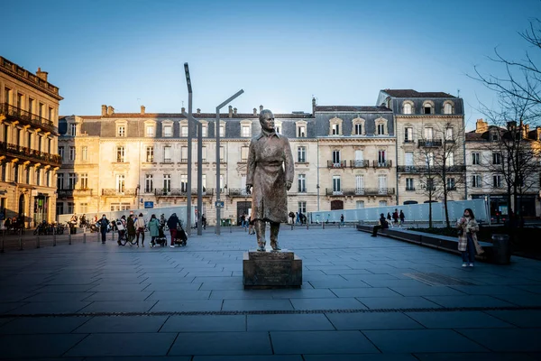 Bordeaux France February Bruary 2022 Selective Blur Statue Jacques Chaban — 图库照片