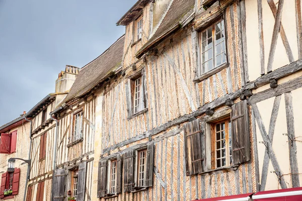 Πρόσοψη Μισού Ξύλου Σπίτια Μεσαιωνικά Κτίρια Ένα Τυπικό Γαλλικό Μεσαιωνικό — Φωτογραφία Αρχείου