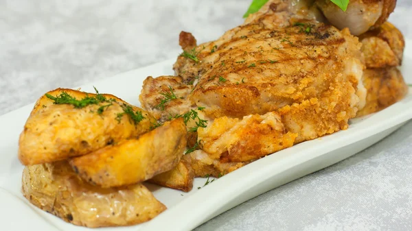 Meat stake with potato — Stock Photo, Image