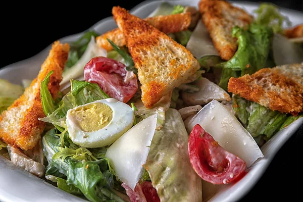 Insalata Cesare Con Erbe Pomodori — Foto Stock