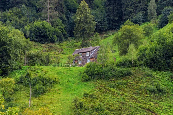 Montagnes Été Par Temps Ensoleillé Maisons Sur Les Pistes Par — Photo