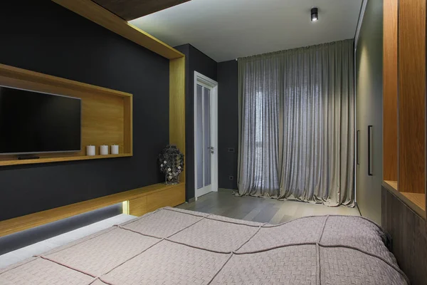 İnsansız bir yatak odasının içinde, modern tarzda. HDR