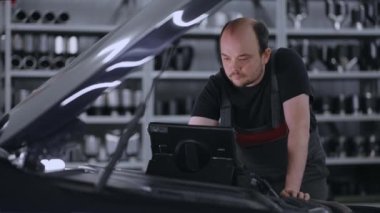 Chip Akort Makinesi, Bilgisayarlı Ana Denetleyici Çip Ayarlama ve Parlama Makinesi Yönetir