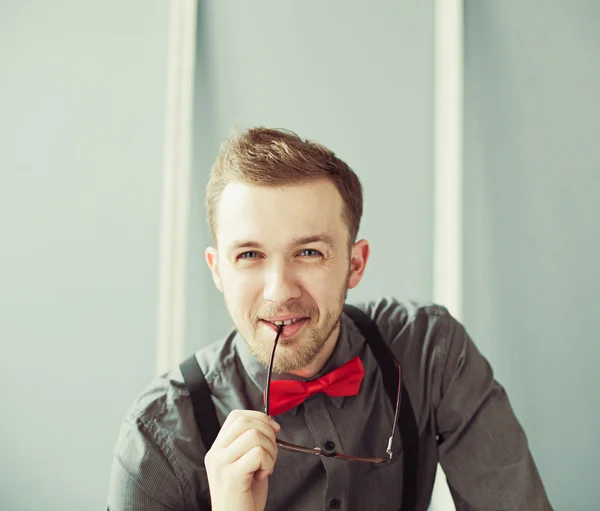 Horizontal portrait of smiling young man — Stock Photo, Image