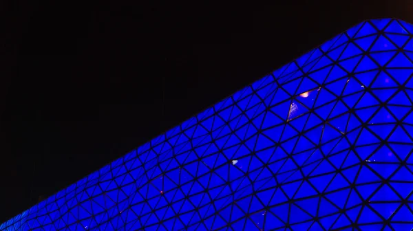 Mur abstrait du centre commercial la nuit — Photo