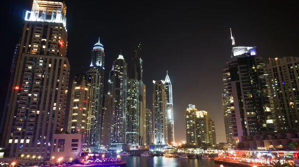 Dubai Yachthafen beleuchtet — Stockfoto