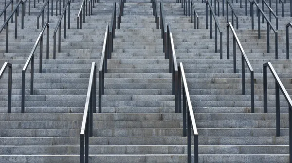 Szary schody — Zdjęcie stockowe