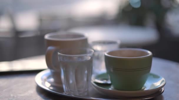 Hot White Coffee Tea Cups Smoke Table Cafe Steaming Hot — Vídeos de Stock