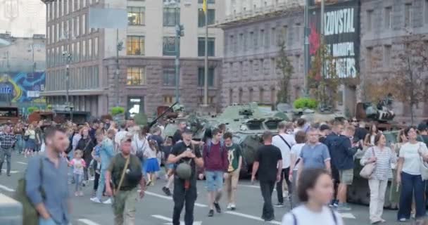 Kyiv Ukraine August 2022 Parade Destroyed Burned Russian Tanks Independence — Stok Video