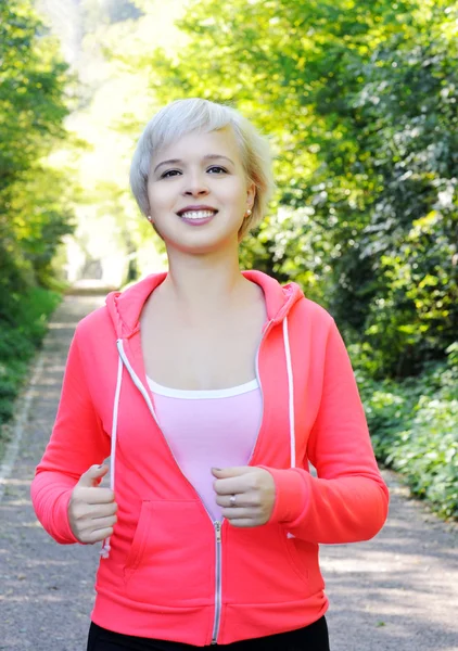 Jogging in the park — Stock Photo, Image