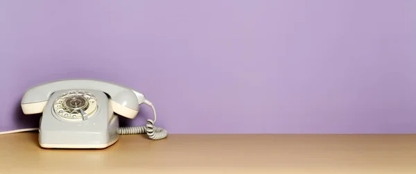 Vintage Telephone Violet Background — Stock Photo, Image